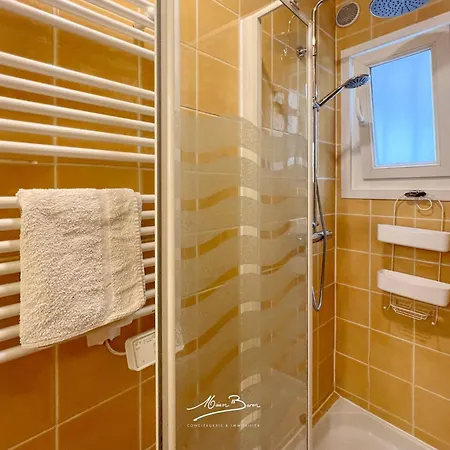 A Avec Sauna - Parking Prive - 6 Couchages Apartment